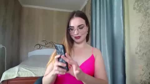 Rebecca online show from 06-08-26, 10:37