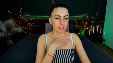 rebecca_diamonds online show from 03-17-26, 06:28