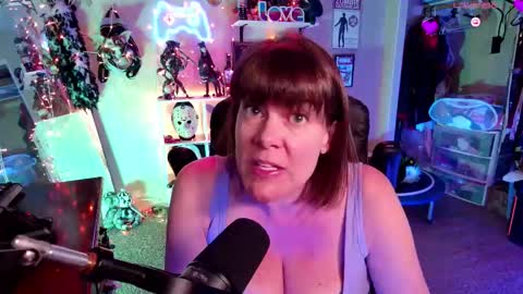 Snapshot of rebeccalovexxx chatting on 02-11-26, 10:59 Rebecca Love online show from 02-11-26, 10:59