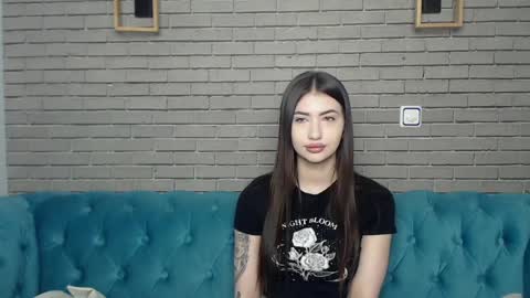 rebeccamosc online show from 04-06-26, 05:08