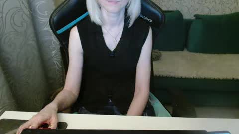 RebesaOlset online show from 02-12-25, 05:05