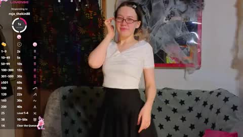 Lara online show from 11-04-25, 02:21