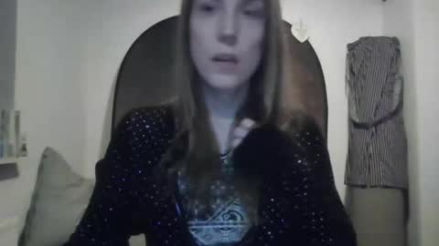 Snapshot of rebornrao chatting on 10-30-25, 01:29 Keely KeKe Kiwi online show from 10-30-25, 01:29