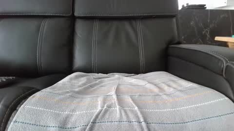 Snapshot of recklessdeejay chatting on 12-05-24, 04:01 Jo online show from 12-05-24, 04:01