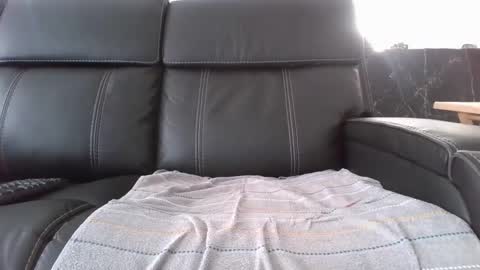 Snapshot of recklessdeejay chatting on 12-19-24, 06:56 Jo online show from 12-19-24, 06:56