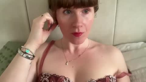 Rosie online show from 02-08-26, 01:36