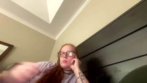 red_hot_foxx03 online show from 03-30-26, 05:14