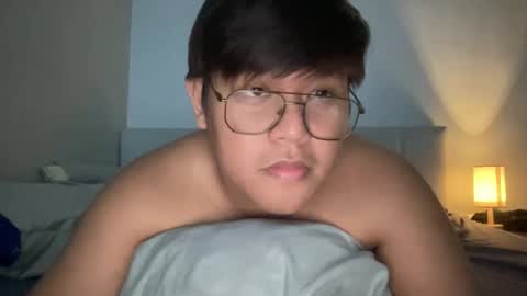 Snapshot of red_iibraxx chatting on 10-24-25, 03:30 Red Libra online show from 10-24-25, 03:30