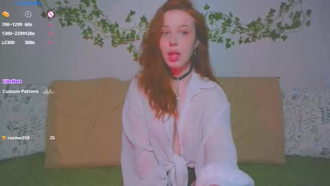 Snapshot of red_lissa chatting on 10-18-25, 05:14 Lissa 3 online show from 10-18-25, 05:14