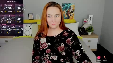 Snapshot of red_naughtyfox chatting on 02-17-25, 02:42 Lessy Fox online show from 02-17-25, 02:42