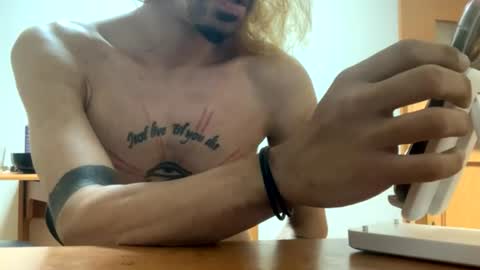 Snapshot of red_room420 chatting on 07-13-26, 06:44 red_room420 online show from 07-13-26, 06:44