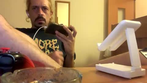 Snapshot of red_room420 chatting on 07-19-26, 03:38 red_room420 online show from 07-19-26, 03:38