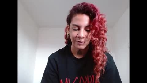 Snapshot of red_savage_ chatting on 03-05-26, 03:41 Instagram Valerie yourdream online show from 03-05-26, 03:41