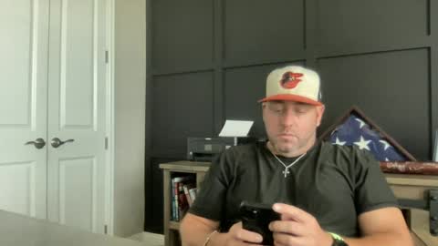 Snapshot of redbull1414 chatting on 06-11-26, 07:01 RedBull online show from 06-11-26, 07:01