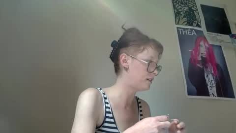 Snapshot of redcassie666 chatting on 05-03-26, 02:45 redcassie666 online show from 05-03-26, 02:45