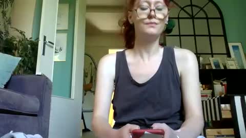 Snapshot of redcassie666 chatting on 06-07-26, 03:38 redcassie666 online show from 06-07-26, 03:38