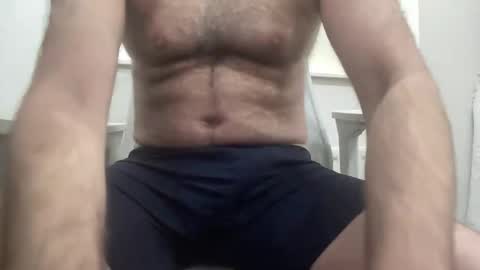 Snapshot of reddbear89 chatting on 05-10-26, 07:13 hornyslutbear online show from 05-10-26, 07:13