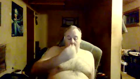 reddragon1195 online show from 12-02-24, 03:04