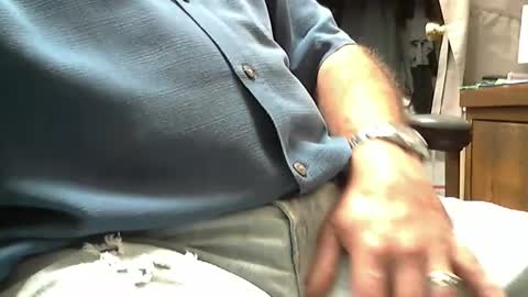 Snapshot of redfox60010 chatting on 09-29-25, 05:51 redfox60010 online show from 09-29-25, 05:51