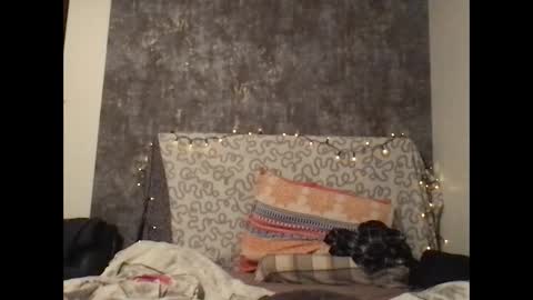 Snapshot of redfoxofficial chatting on 05-11-26, 06:49 Redfox online show from 05-11-26, 06:49
