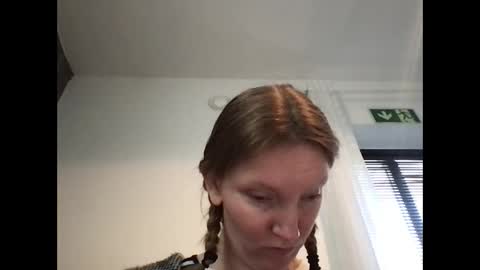 Snapshot of redfoxofficial chatting on 06-10-26, 05:50 Redfox online show from 06-10-26, 05:50