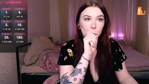 Lina online show from 12-15-25, 10:52