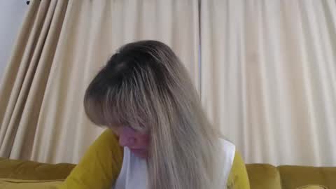 RedJessica online show from 11-10-25, 05:50