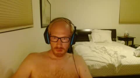 Snapshot of redrob57 chatting on 09-27-25, 11:48 redrob57 online show from 09-27-25, 11:48