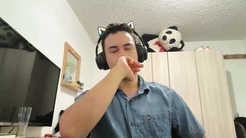 Snapshot of redsoul951869 chatting on 09-15-25, 11:27 RedsoulReaver online show from 09-15-25, 11:27