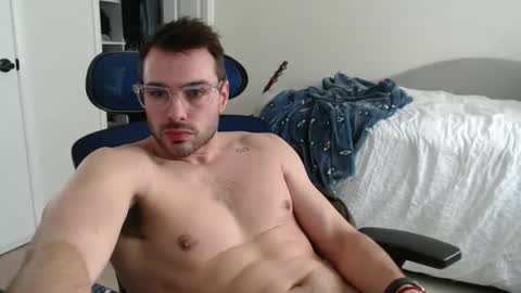 Snapshot of redstar461163 chatting on 05-12-26, 07:44 redstar461163 online show from 05-12-26, 07:44