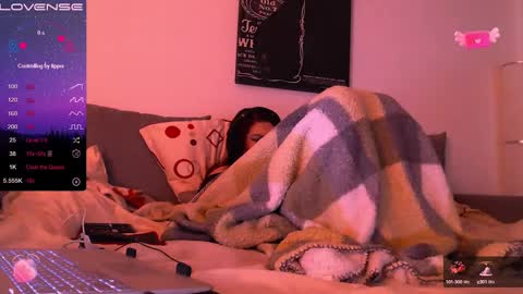 Snapshot of redyari chatting on 02-09-25, 03:11 Red online show from 02-09-25, 03:11