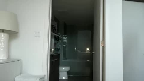 Reece Marie online show from 11-13-25, 05:12