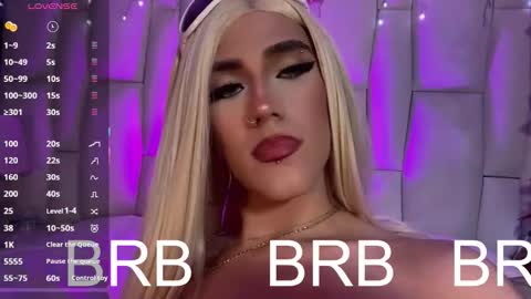 Snapshot of regiina_doll chatting on 02-21-26, 11:06 regiina_doll online show from 02-21-26, 11:06