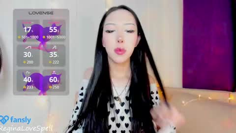 Snapshot of reginainspace chatting on 02-12-25, 12:16  Regina online show from 02-12-25, 12:16