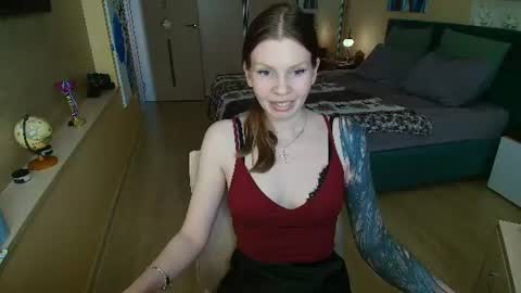 Snapshot of reginasparkle chatting on 06-18-26, 08:47 Regina online show from 06-18-26, 08:47