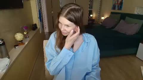 Snapshot of reginasparkle chatting on 07-14-26, 10:21 Regina online show from 07-14-26, 10:21