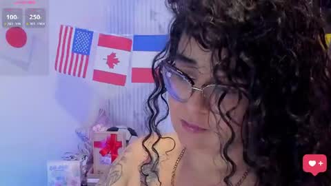 reginavegaa online show from 06-12-26, 11:42