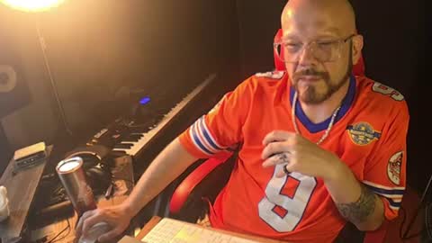Snapshot of reguladood chatting on 06-10-26, 02:56 reguladood online show from 06-10-26, 02:56