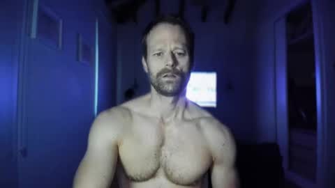 Snapshot of regular_straight_guy chatting on 05-11-26, 05:24 Campbell online show from 05-11-26, 05:24