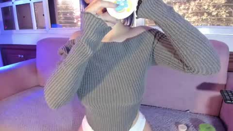Snapshot of reiayanamy chatting on 05-20-26, 08:15 Rei Ayanami online show from 05-20-26, 08:15