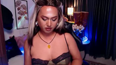 Red Ivy online show from 03-12-25, 04:46