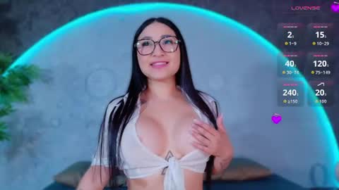 reiinachloe online show from 07-24-26, 04:27