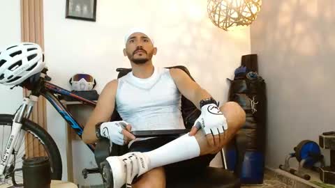   REIKO  online show from 09-18-25, 02:52