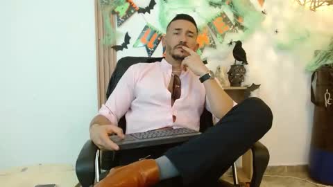   REIKO  online show from 10-22-25, 03:56