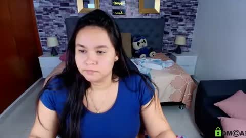 Snapshot of reina_loren chatting on 07-06-26, 06:21 reina_loren online show from 07-06-26, 06:21