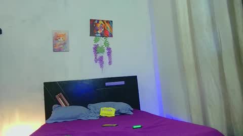 paola online show from 10-28-25, 01:14