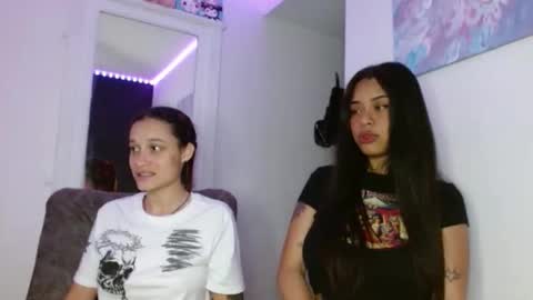 reina_reina online show from 03-28-26, 04:12