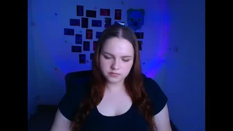 Reina online show from 04-10-26, 06:12