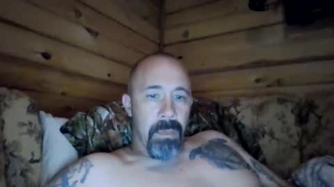 Snapshot of remington543 chatting on 06-09-26, 02:01 remington543 online show from 06-09-26, 02:01