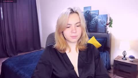 Snapshot of remipeach chatting on 05-29-26, 03:43 RemiPeach online show from 05-29-26, 03:43